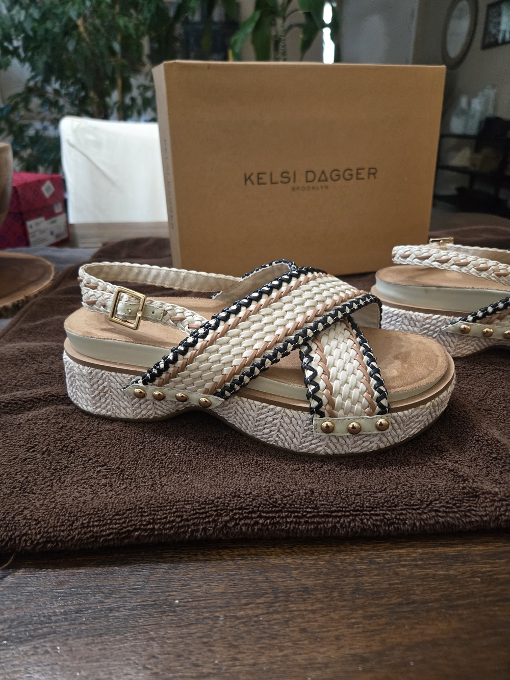 Kelsi Dagger Kids Natural Braided Slingback Sandals EUC SIZE 10 - Picture 3 of 13